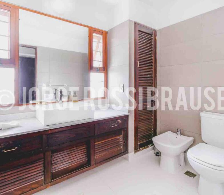 Exclusive Beachfront House PDE