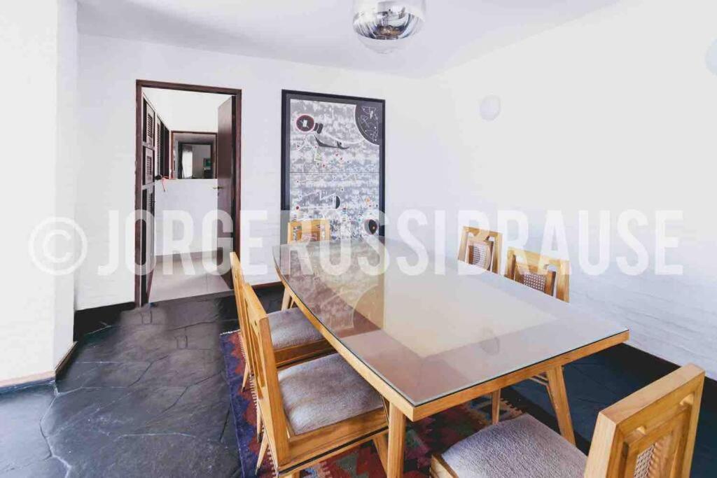 Exclusive Beachfront House PDE