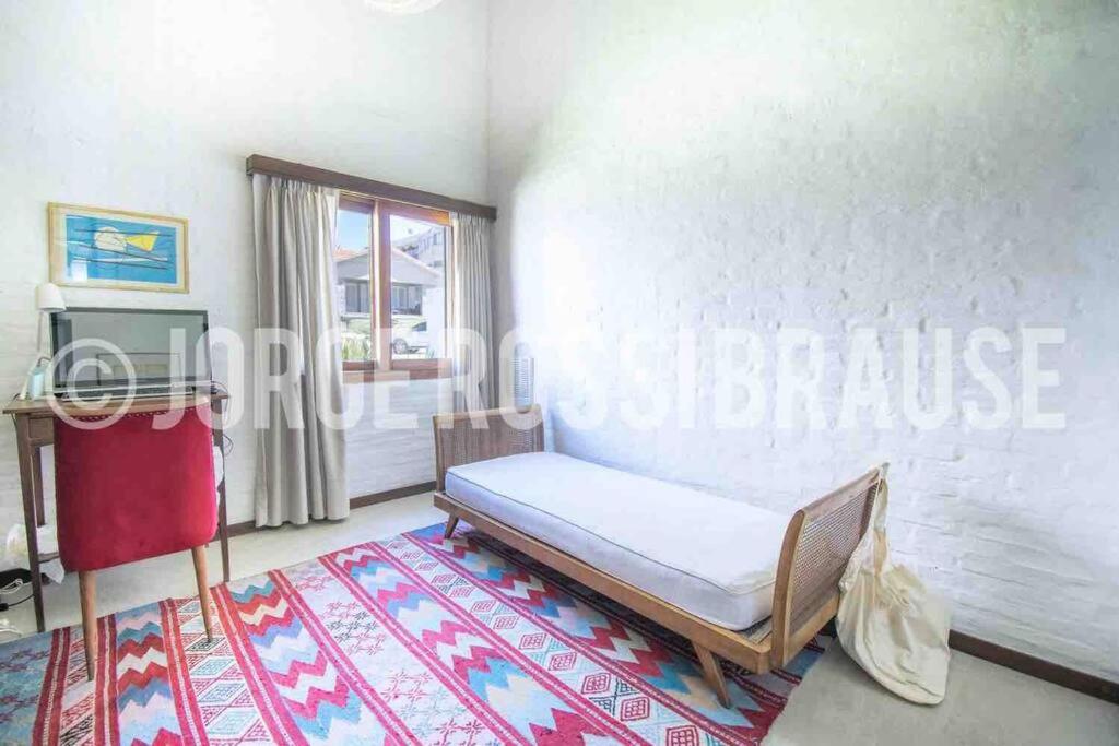 Exclusive Beachfront House PDE