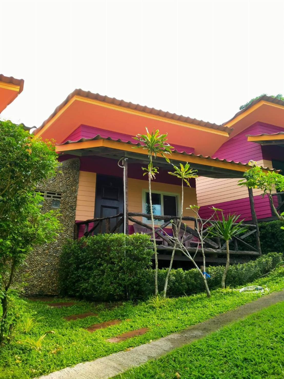 Cliff View Bungalows view 5