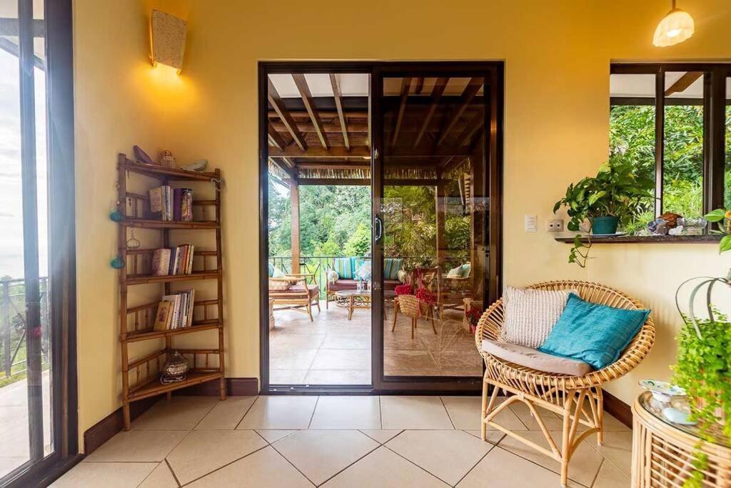 Villa Amor del Mar with Breathtaking View of Ocean & Jungle