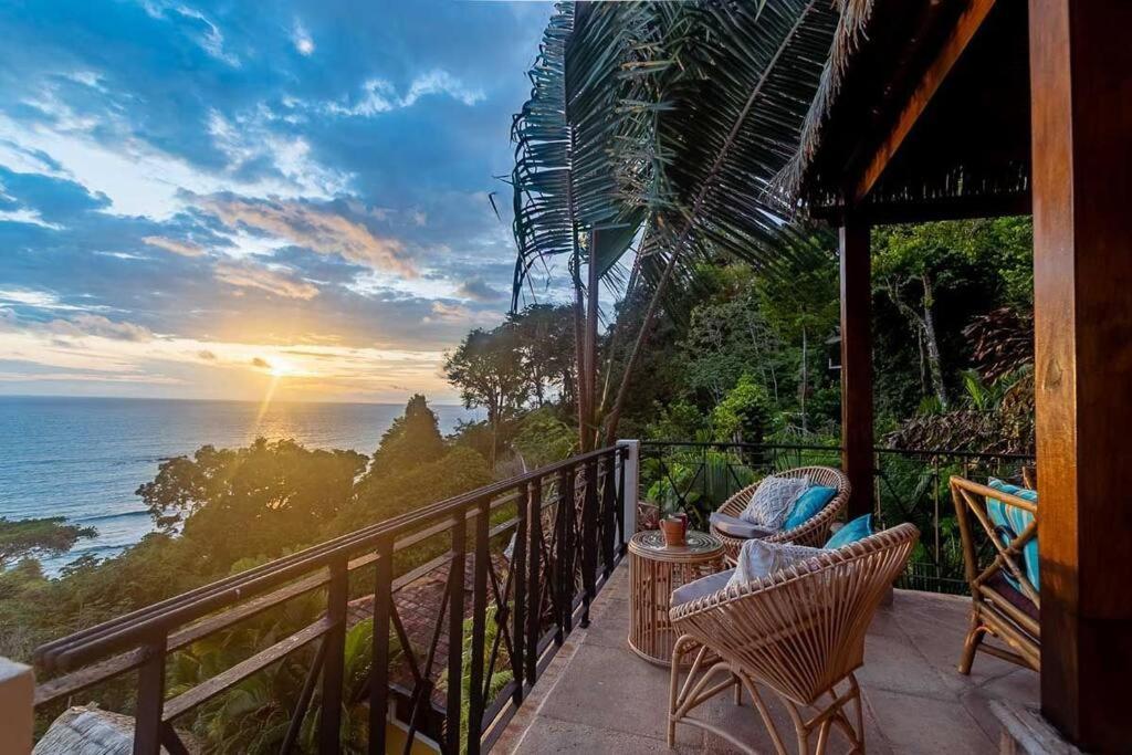 Villa Amor del Mar with Breathtaking View of Ocean & Jungle