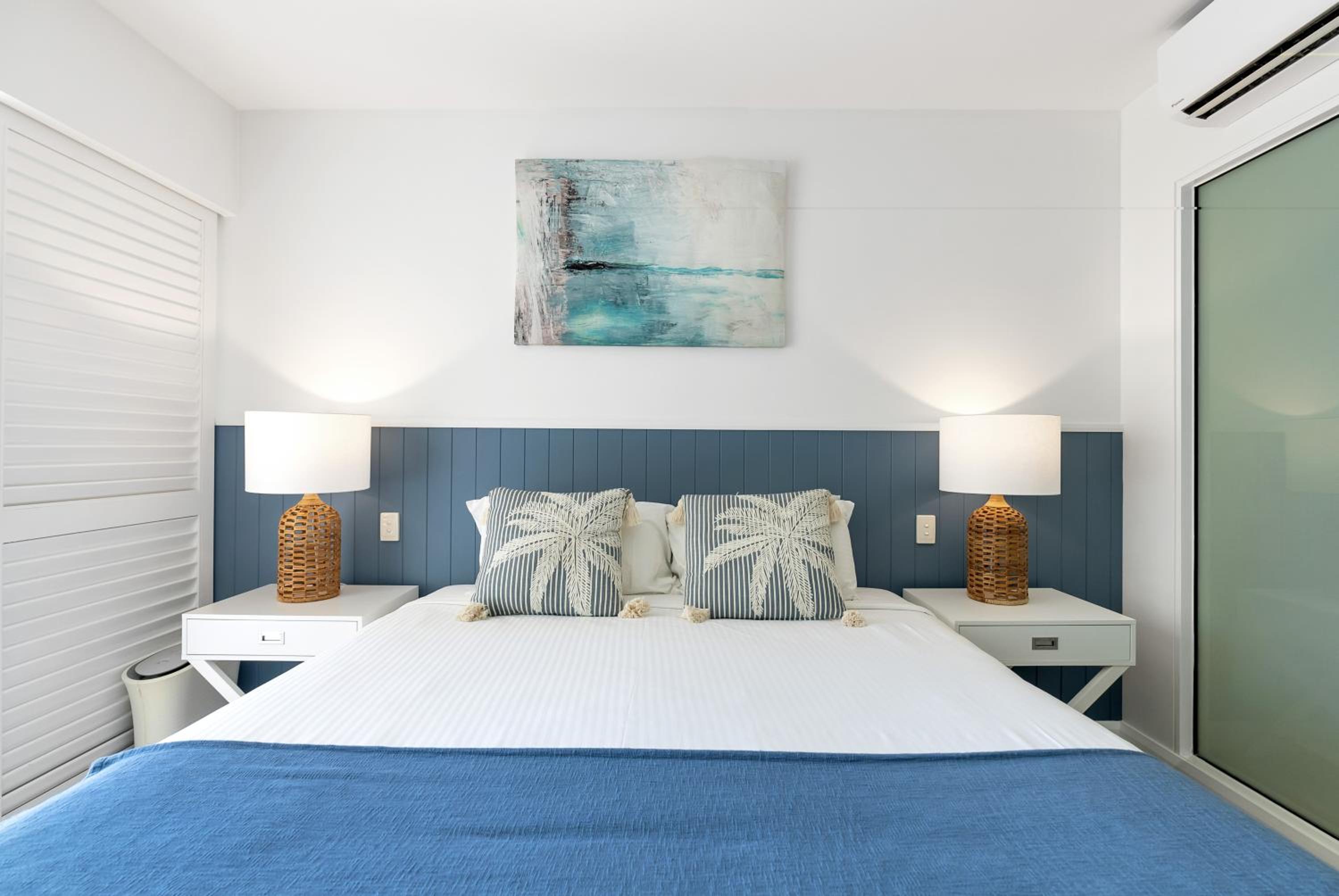 Elysium Private Accommodation at Beach Club & Spa