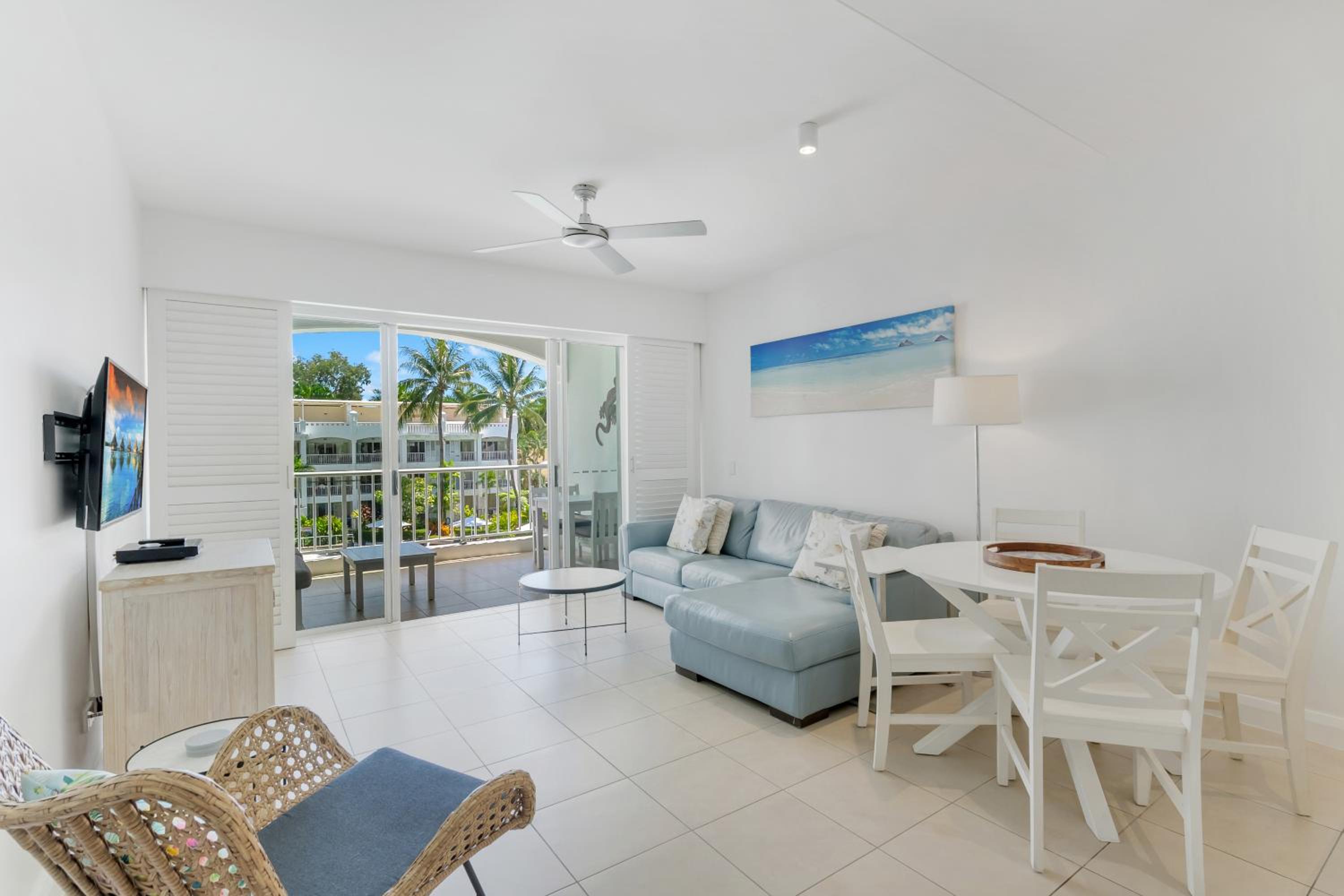 Elysium Private Accommodation at Beach Club & Spa
