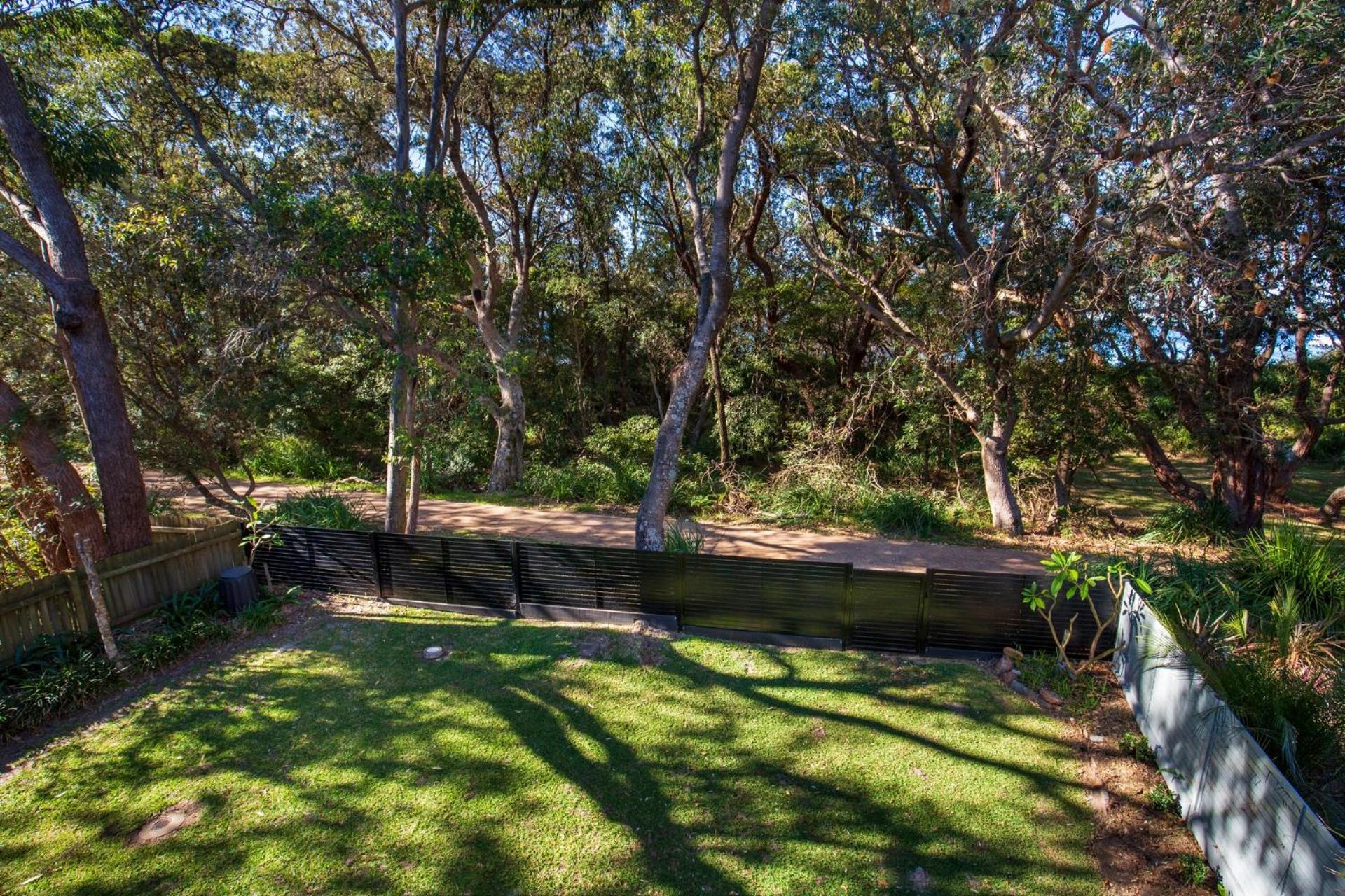 Dunescape Family Retreat - 5BR beach house