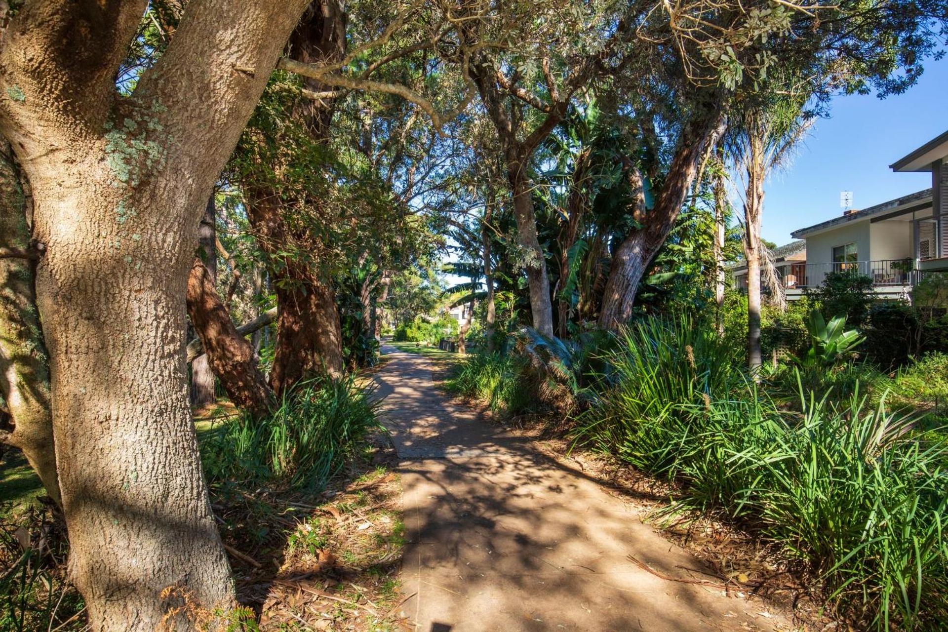 Dunescape Family Retreat - 5BR beach house