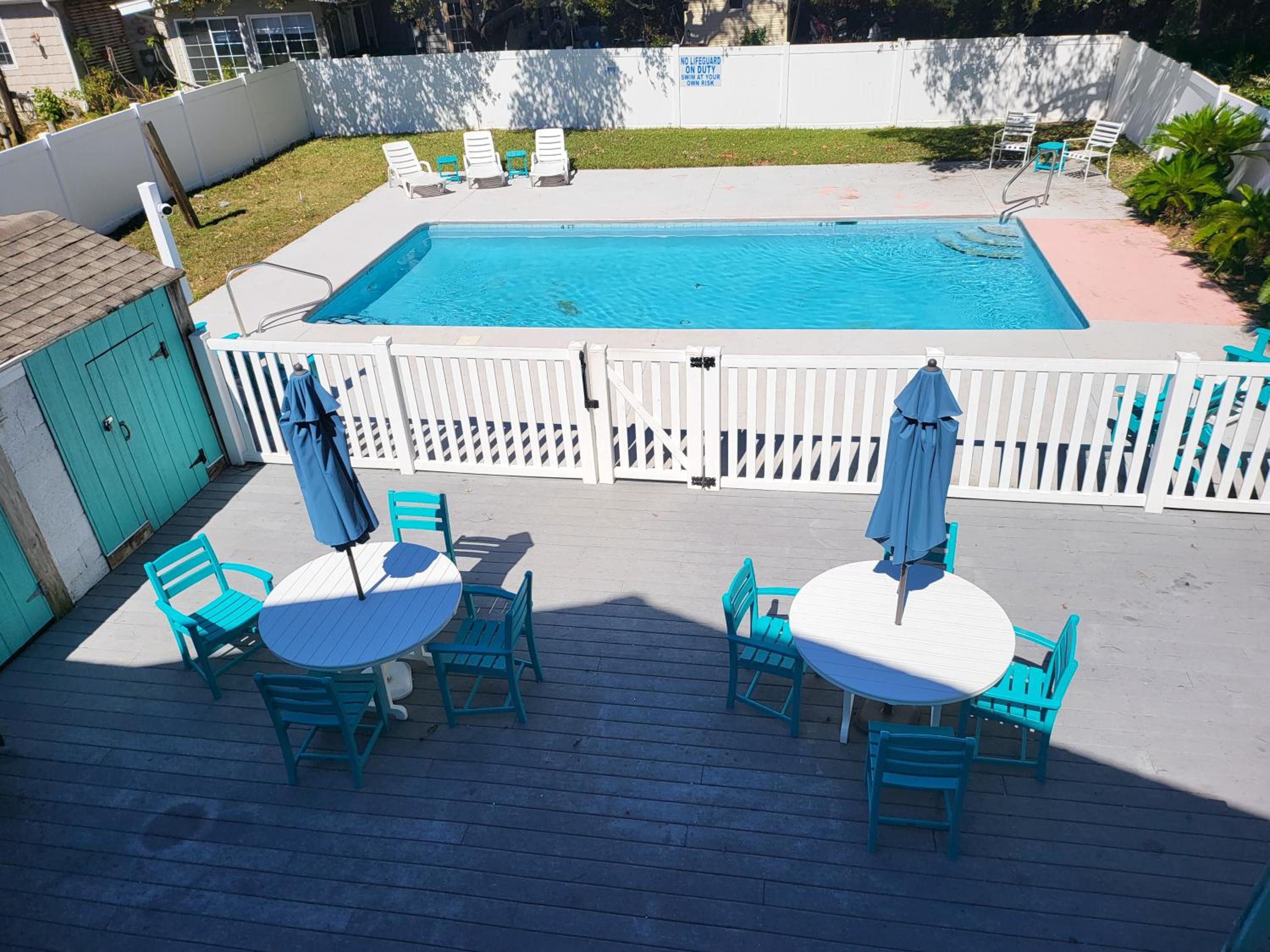 The 19th Hole -5 Bdr Slps 10 Golf Beach Pool Heat Hot Tub Extended Stay Welcome!! view 5