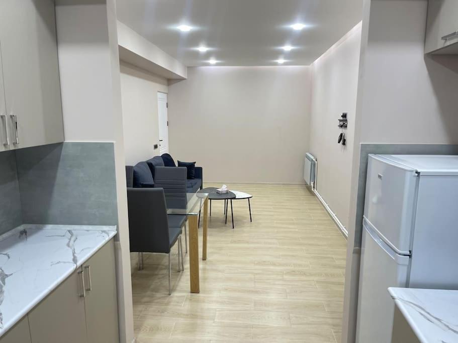 Luxury Apartment In City Center Near Republic Square
