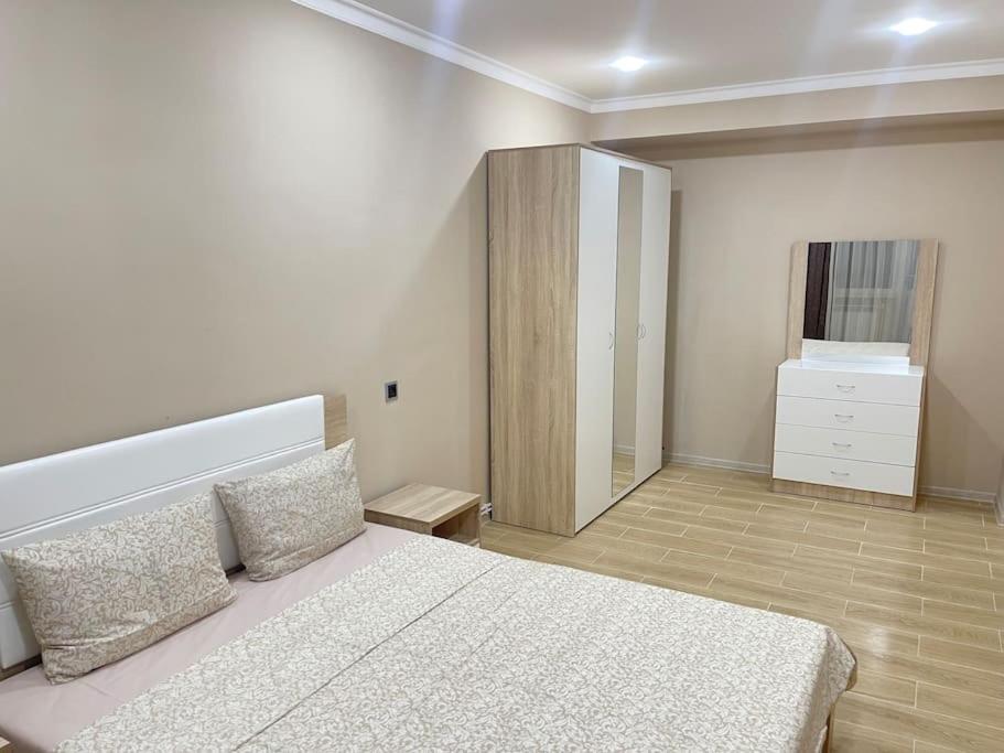 Luxury Apartment In City Center Near Republic Square