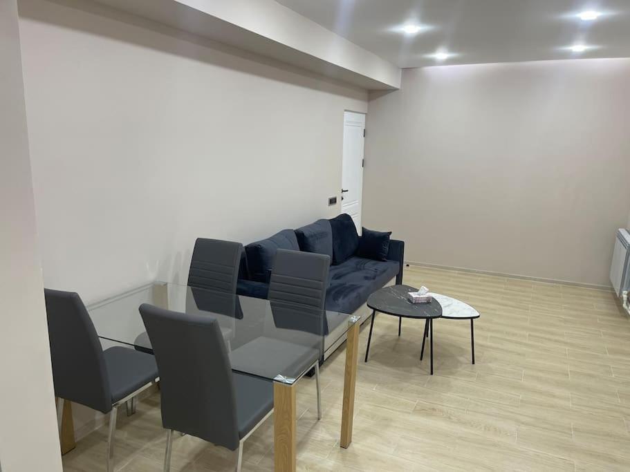 Luxury Apartment In City Center Near Republic Square
