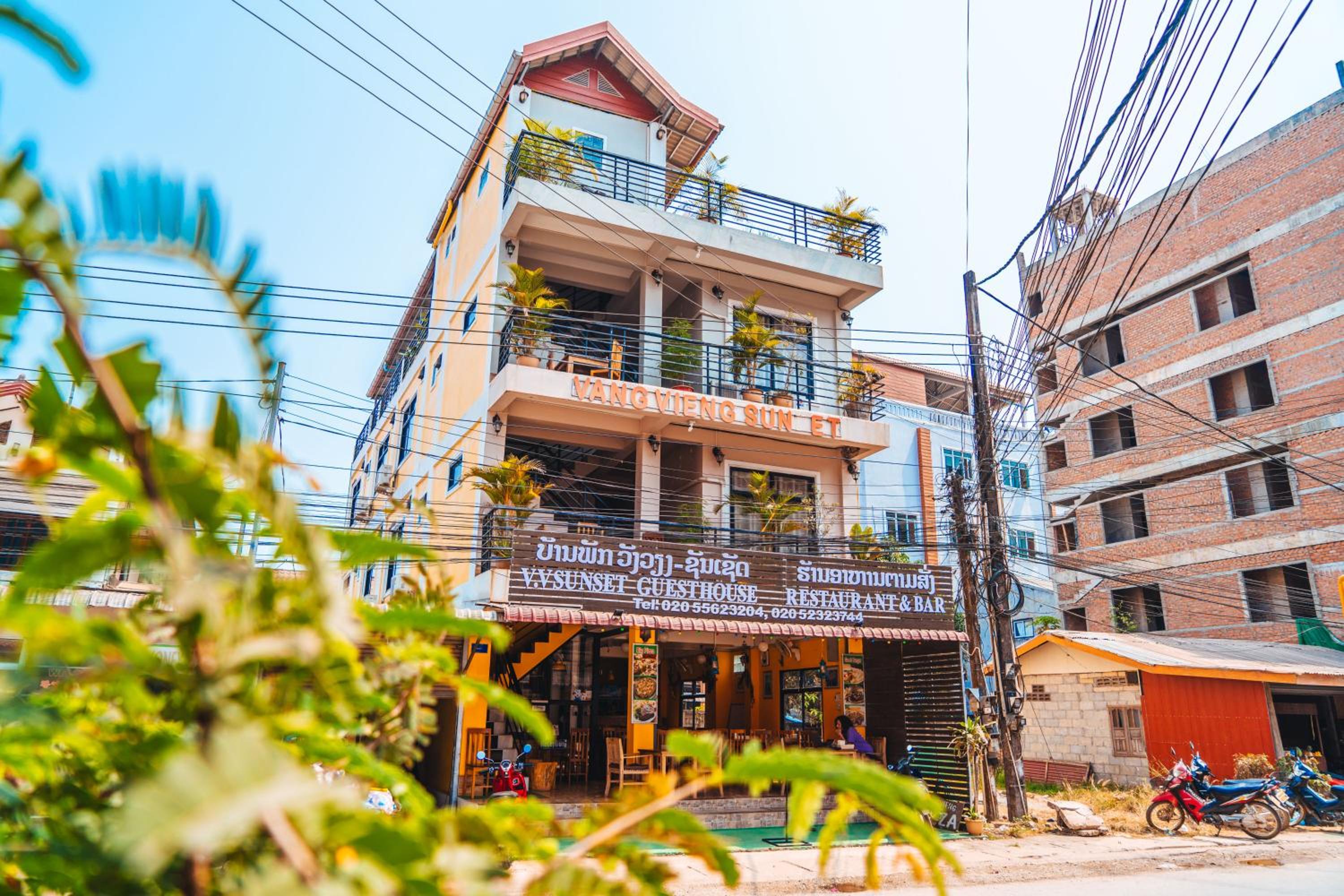 Vang Vieng Sunset Guesthouse & Restaurant view 3