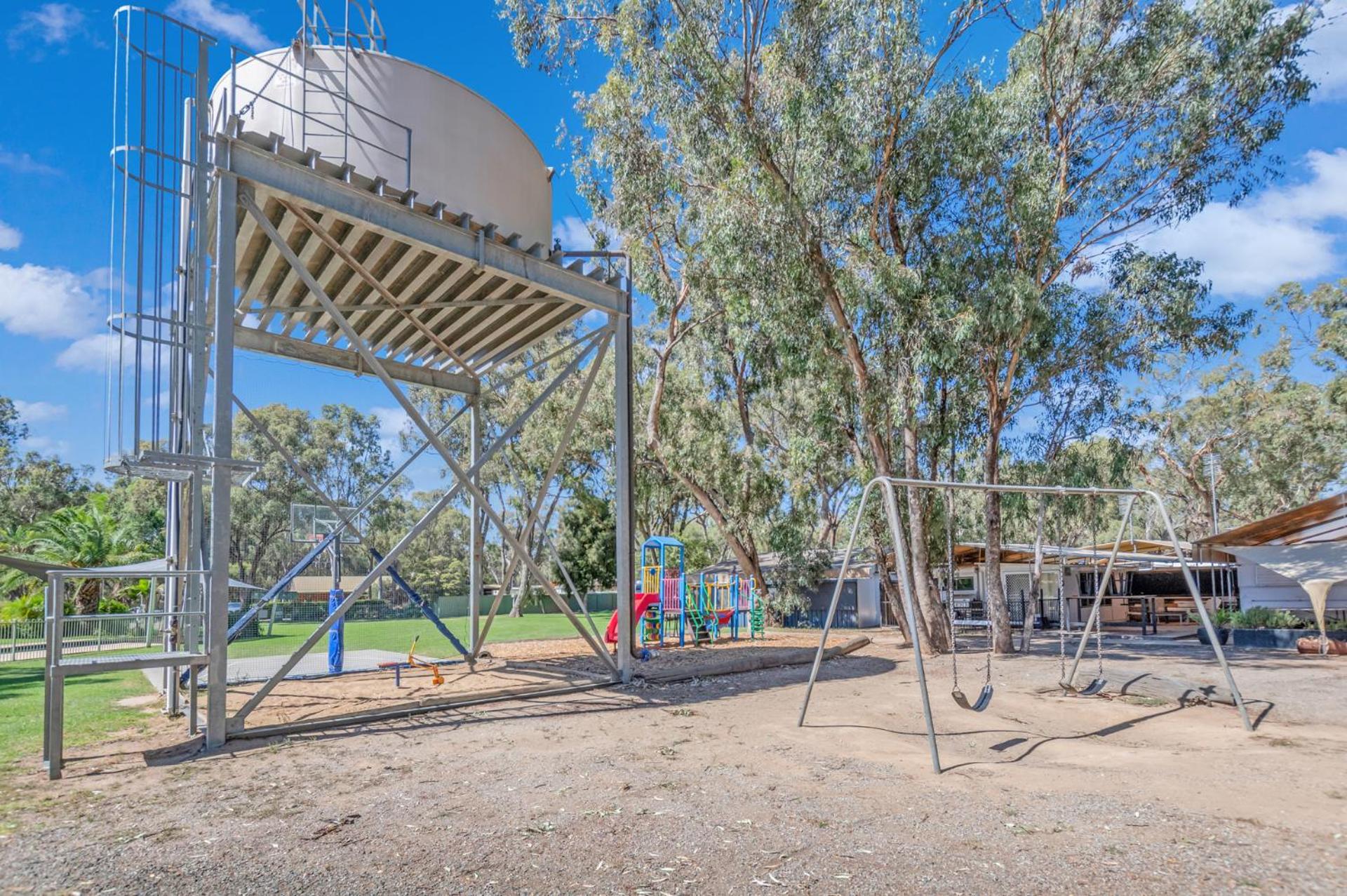 Torrumbarry Weir Holiday Park