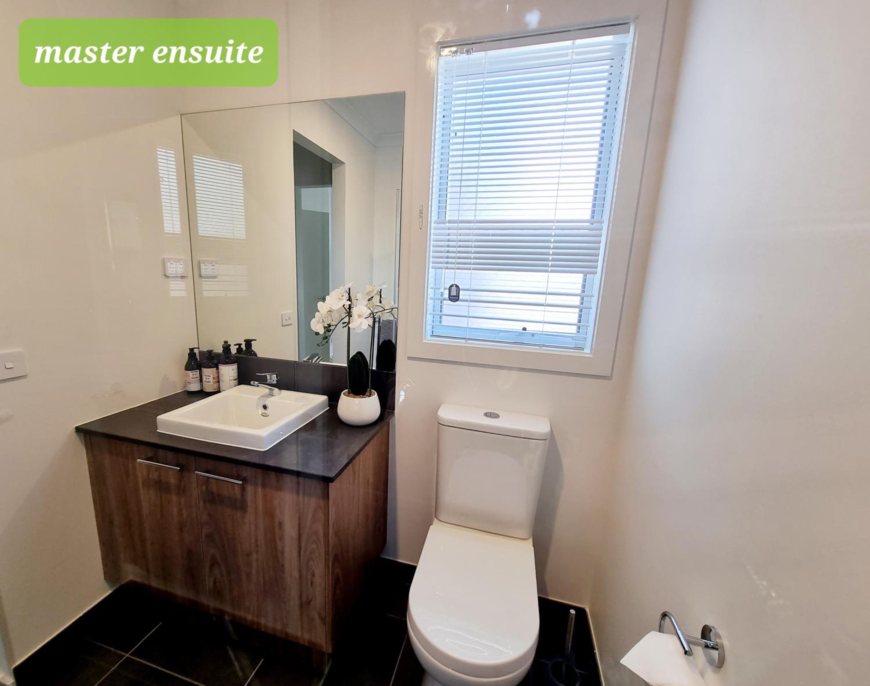 Minta Estate Berwick 4 bedroom house, no sharing
