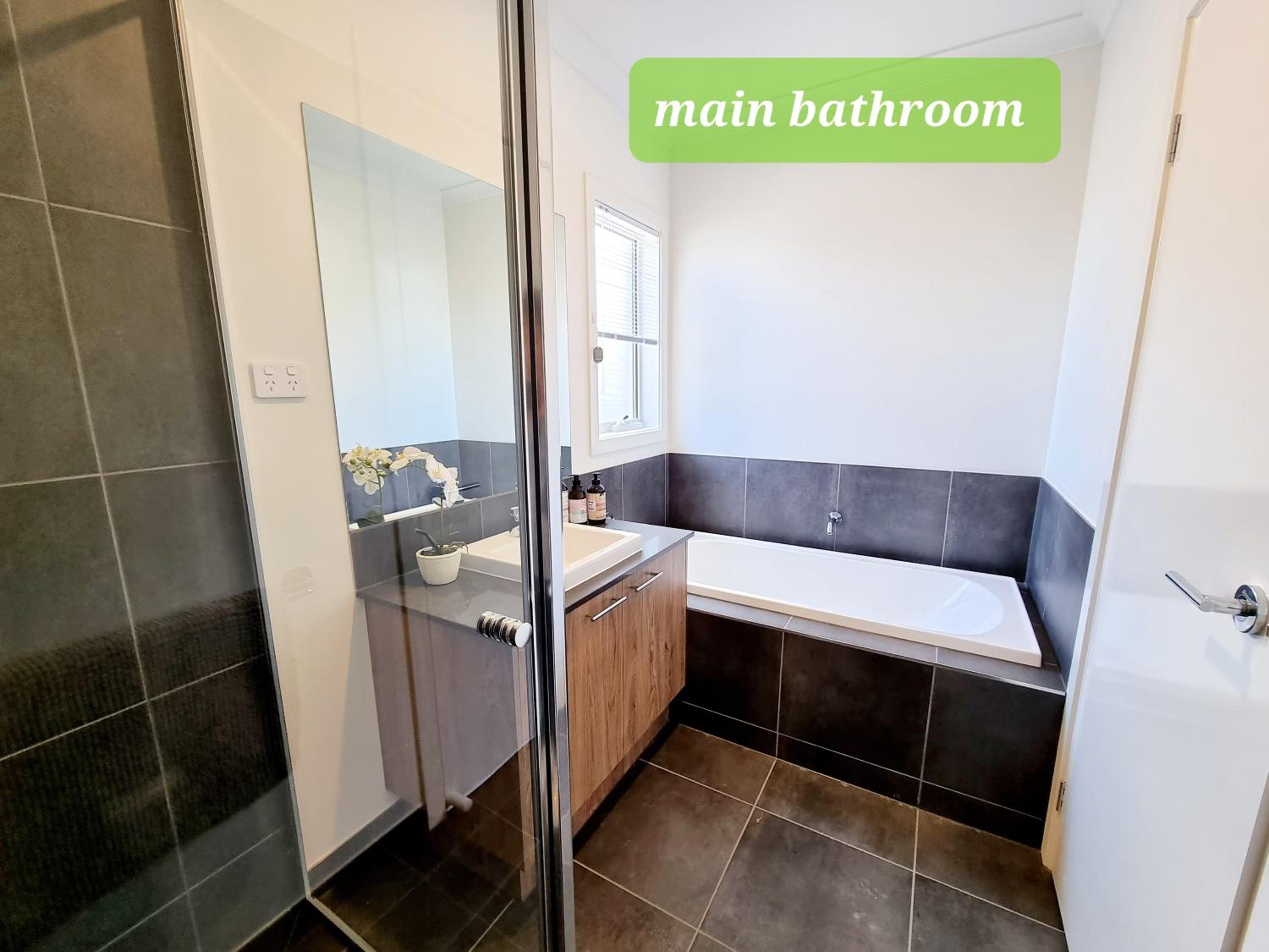 Minta Estate Berwick 4 bedroom house, no sharing