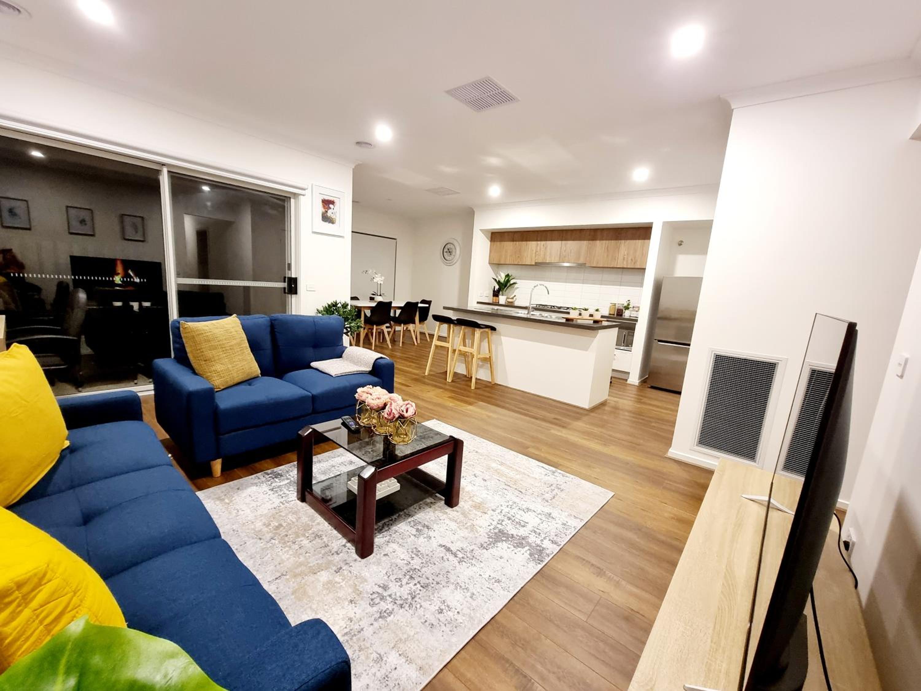 Minta Estate Berwick 4 bedroom house, no sharing
