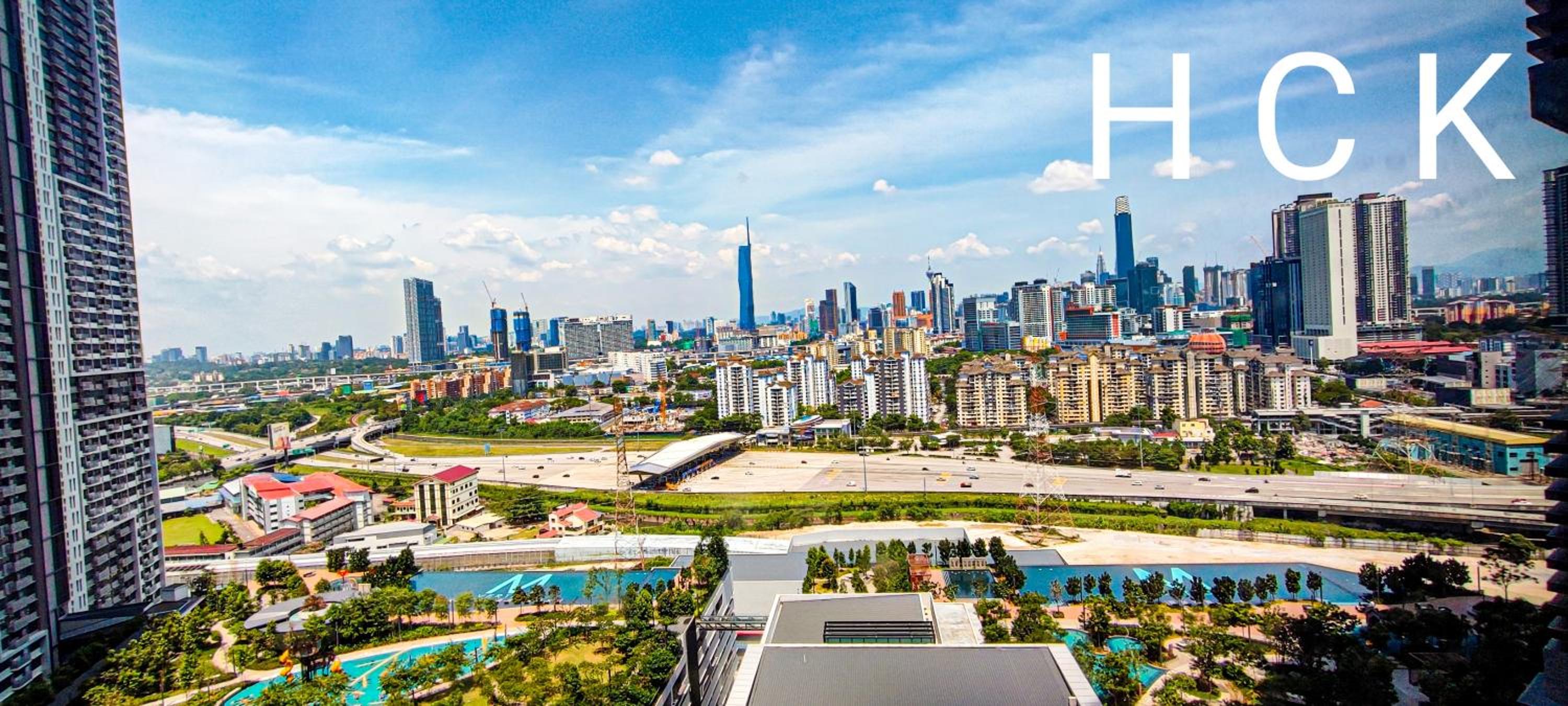 Massive KL View at M-Vertica by HCK