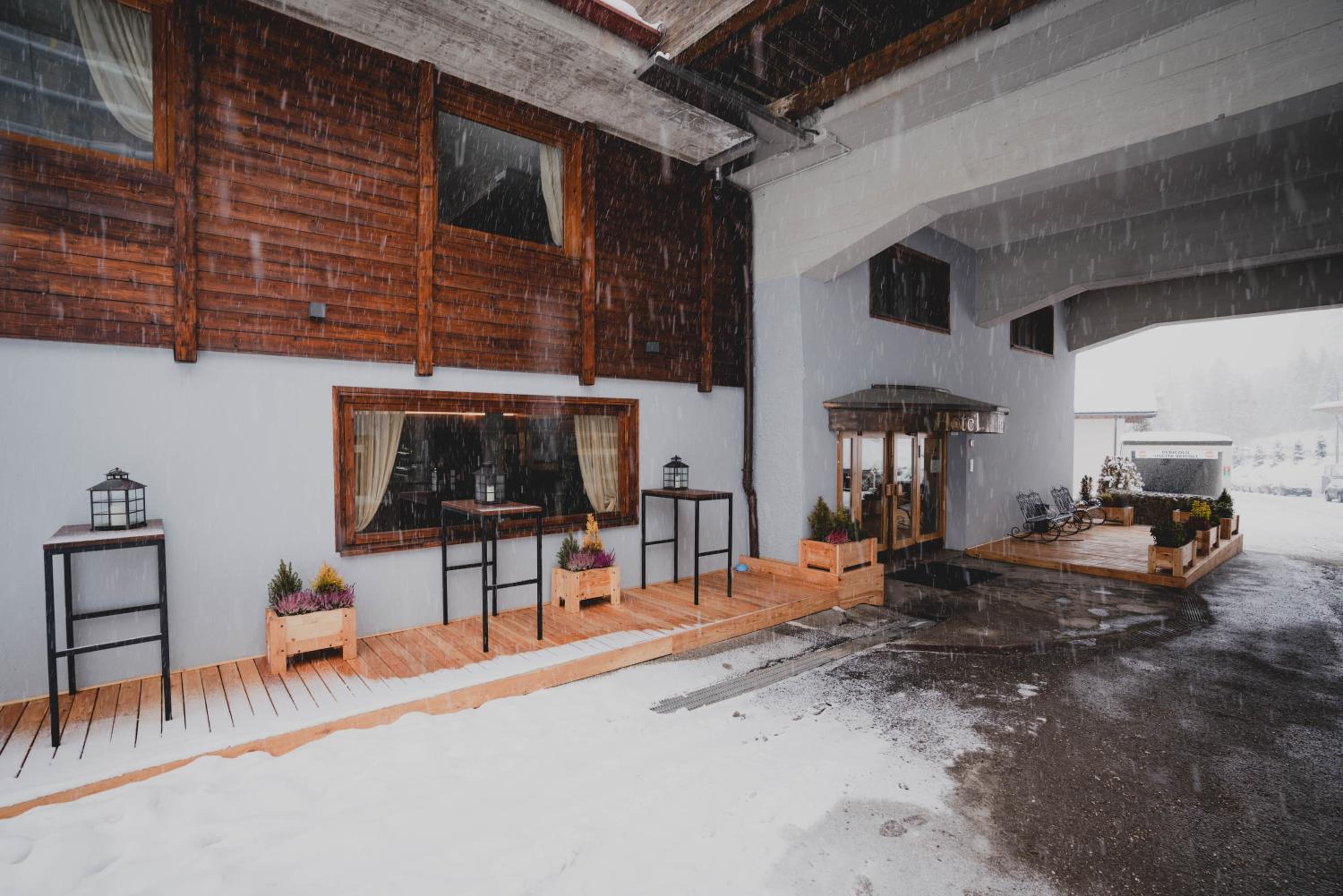 Hotel Smart Hotel Renzi - Image 1