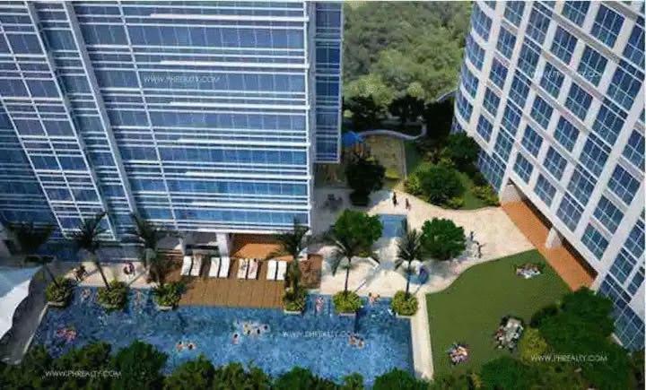 AFFORDABLE StayCation EASTWOOD CITY view 3