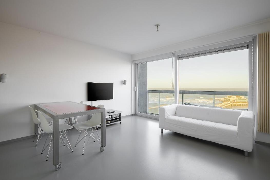 Beautiful Top Floor Seaview Studio Apartment B'berge-Bruges