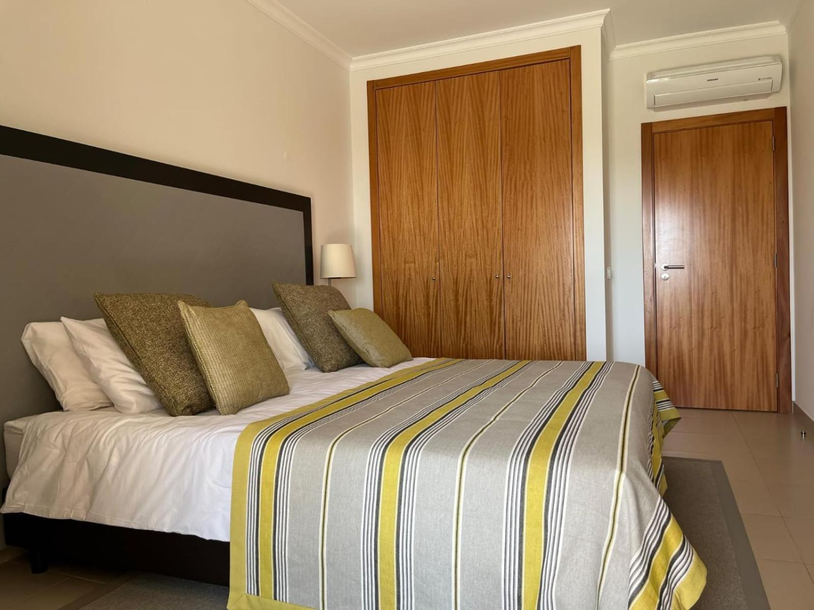 Photo 34