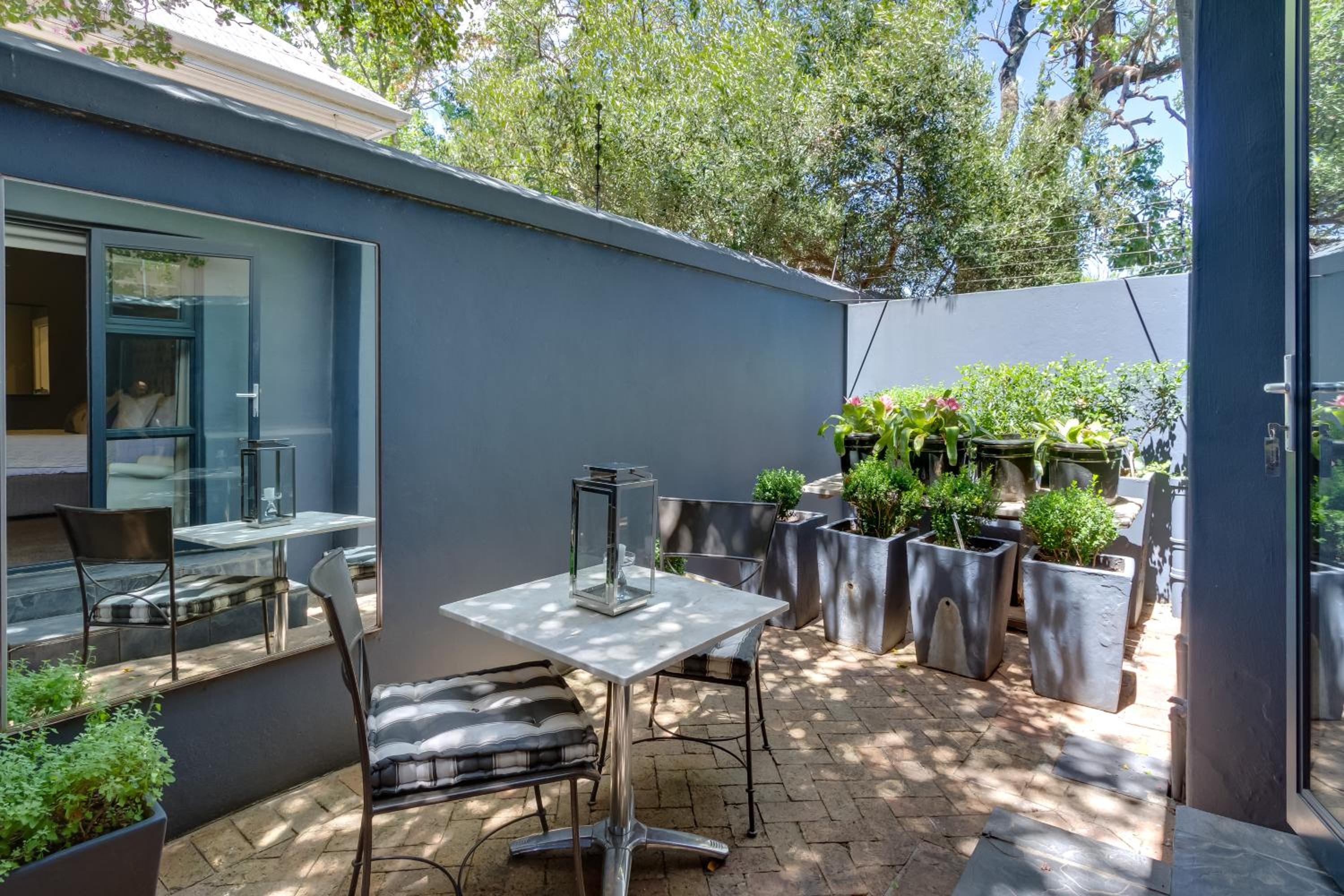 Life & Leisure Boutique Guesthouse