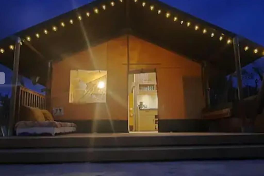 Luxe Safari Lodge Glamping Louloudia view 2
