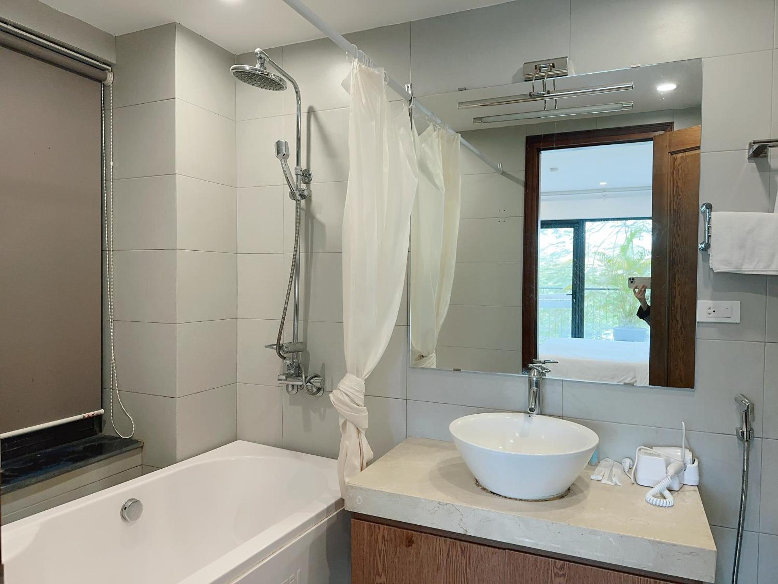 Luxe Paradise Residence Trinh Cong Son