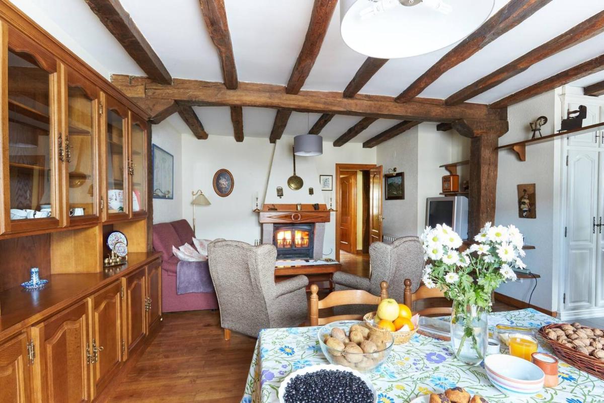 3 bedrooms appartement with balcony and wifi at Berroeta view 2