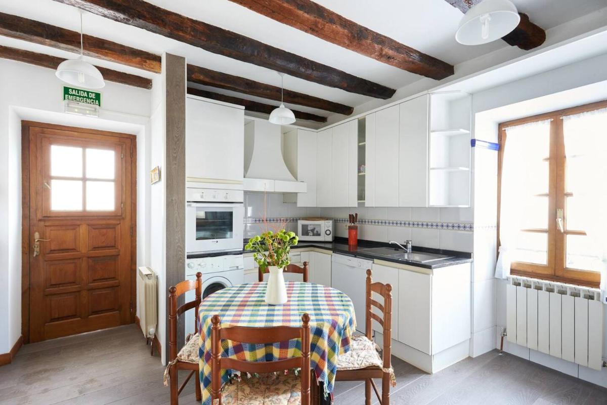 3 bedrooms appartement with balcony and wifi at Berroeta view 5