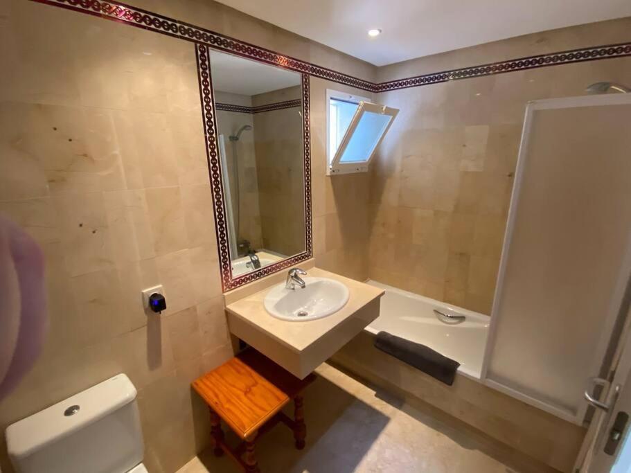 Beachfront Apartment with Direct Beach Access