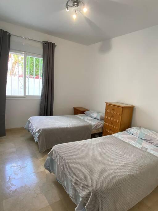 Beachfront Apartment with Direct Beach Access