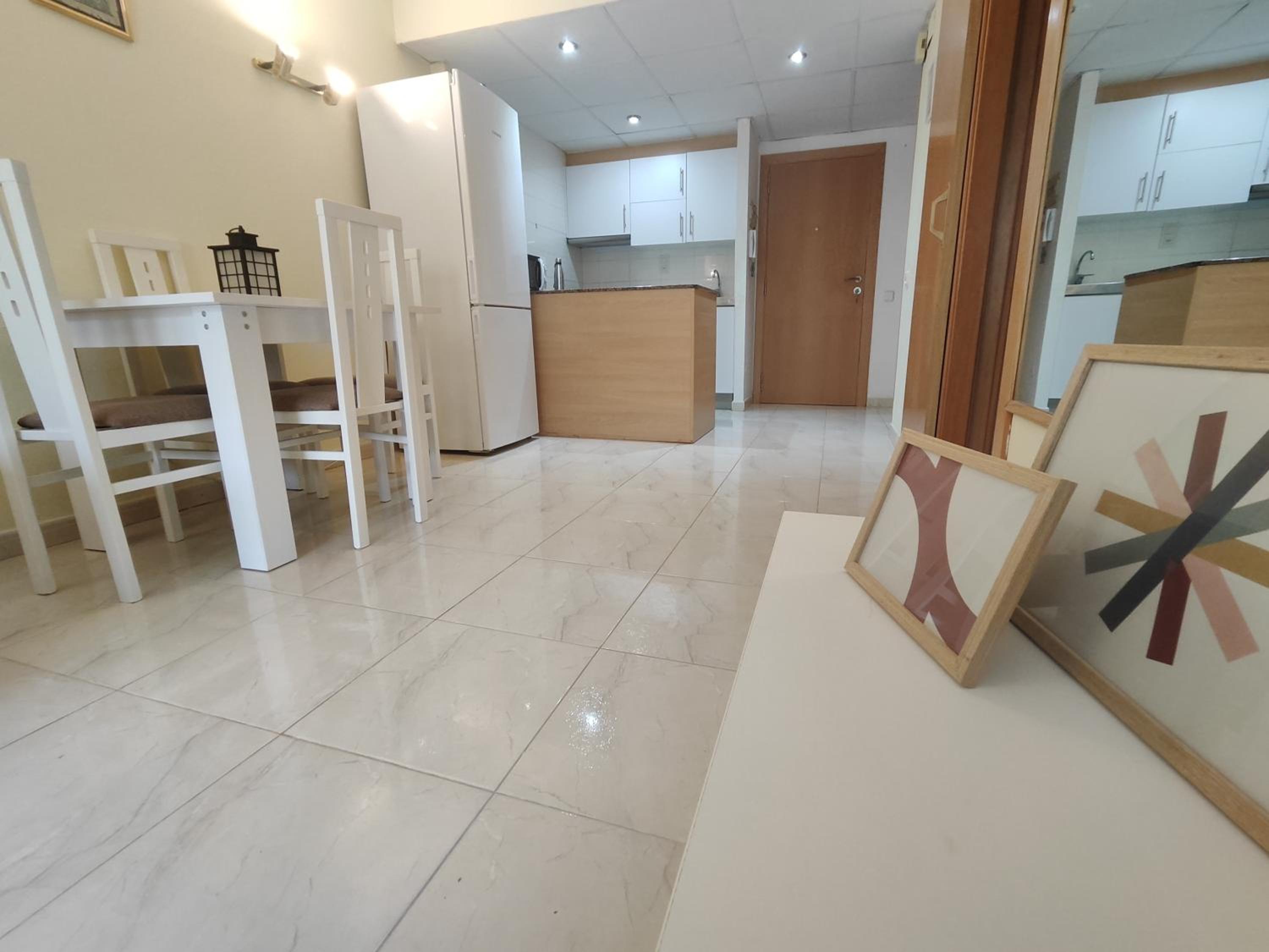 Luminoso apartamento en SALOU con TERRAZA y PARQUE INFANTIL IDEAL FAMILIAS
