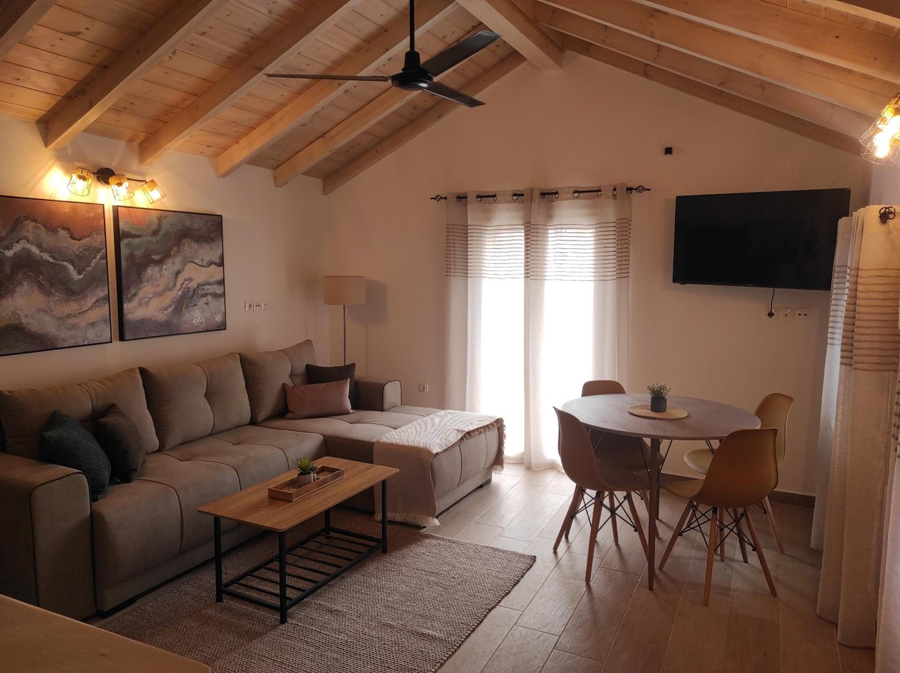 Garitsa Apartments B