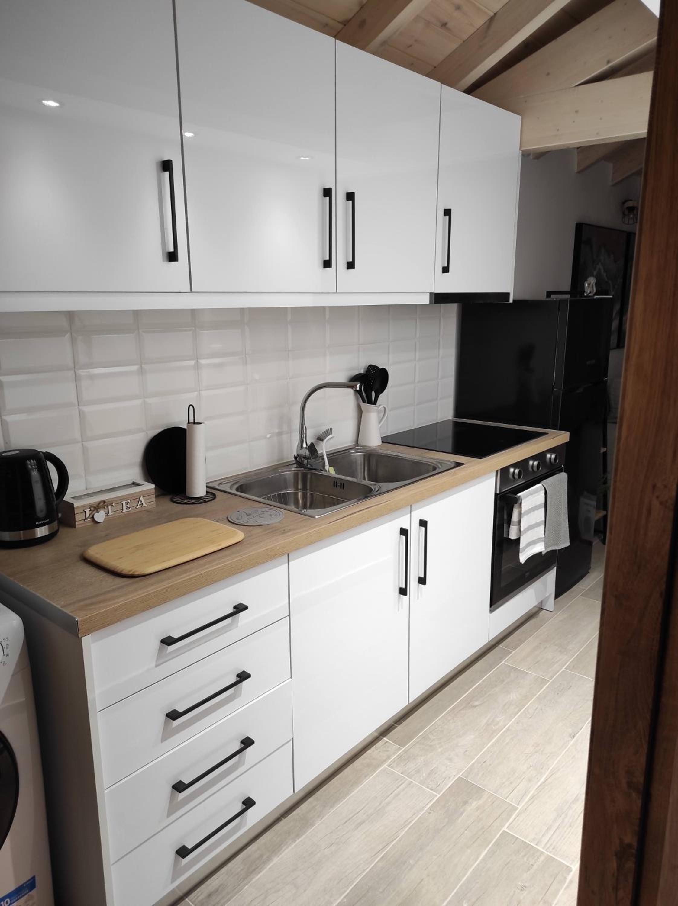Garitsa Apartments B