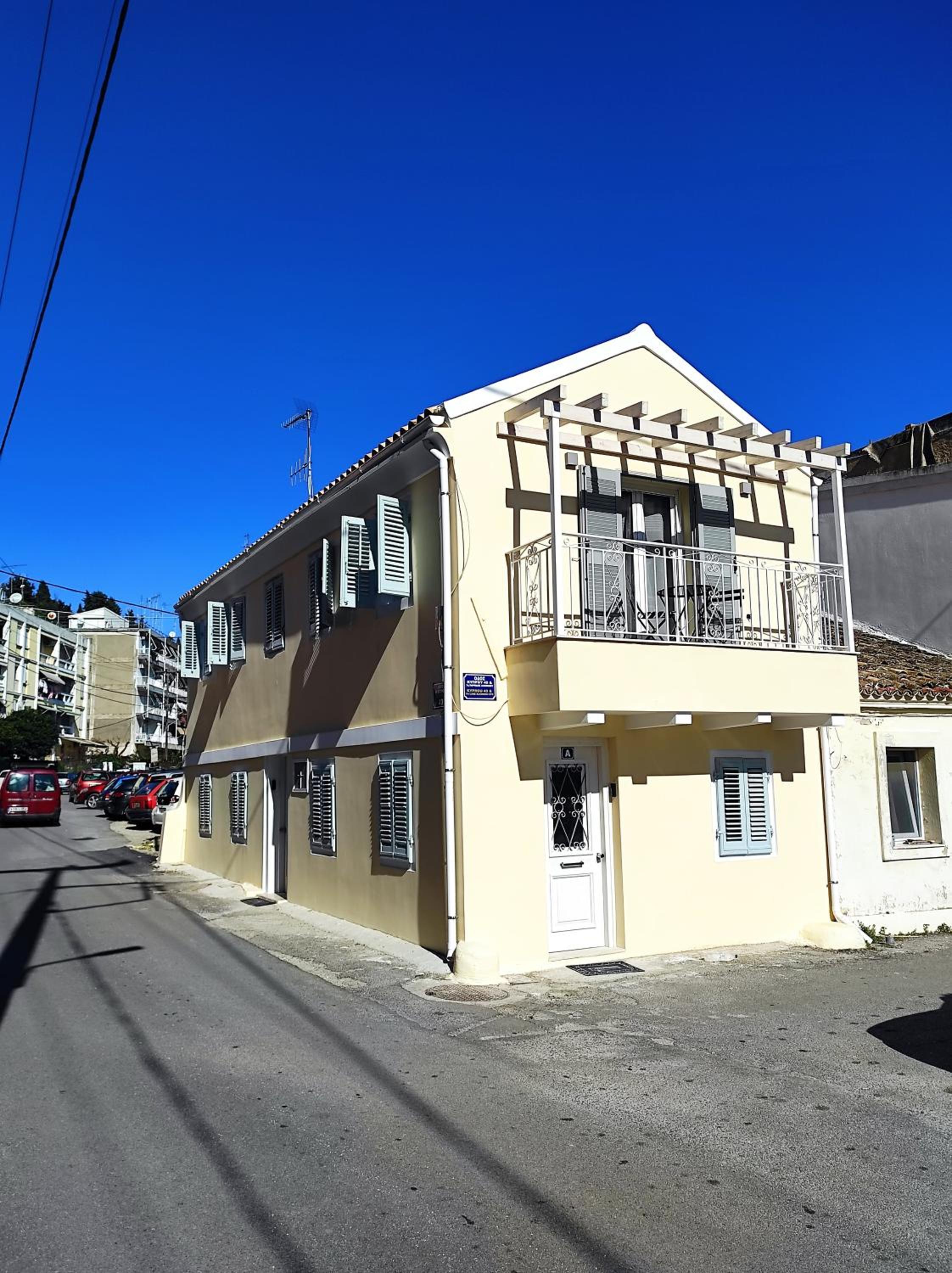 Garitsa Apartments B