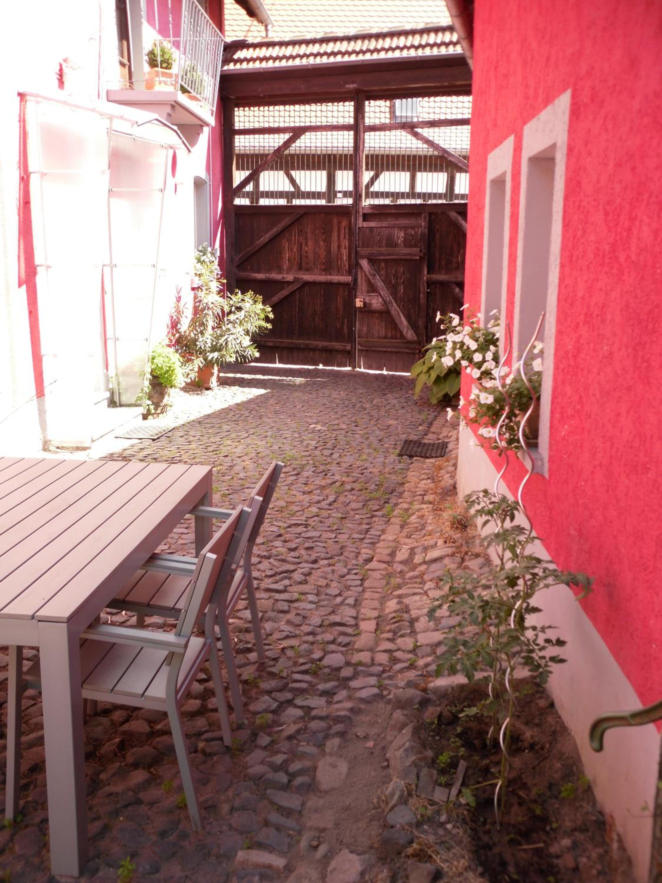 Winzeranwesen - Weingut Christian Eberley - Haupthaus I MINDESTAUFENTHALT 4 NÄCHTE - MINIMUM STAY 4 NIGHTS