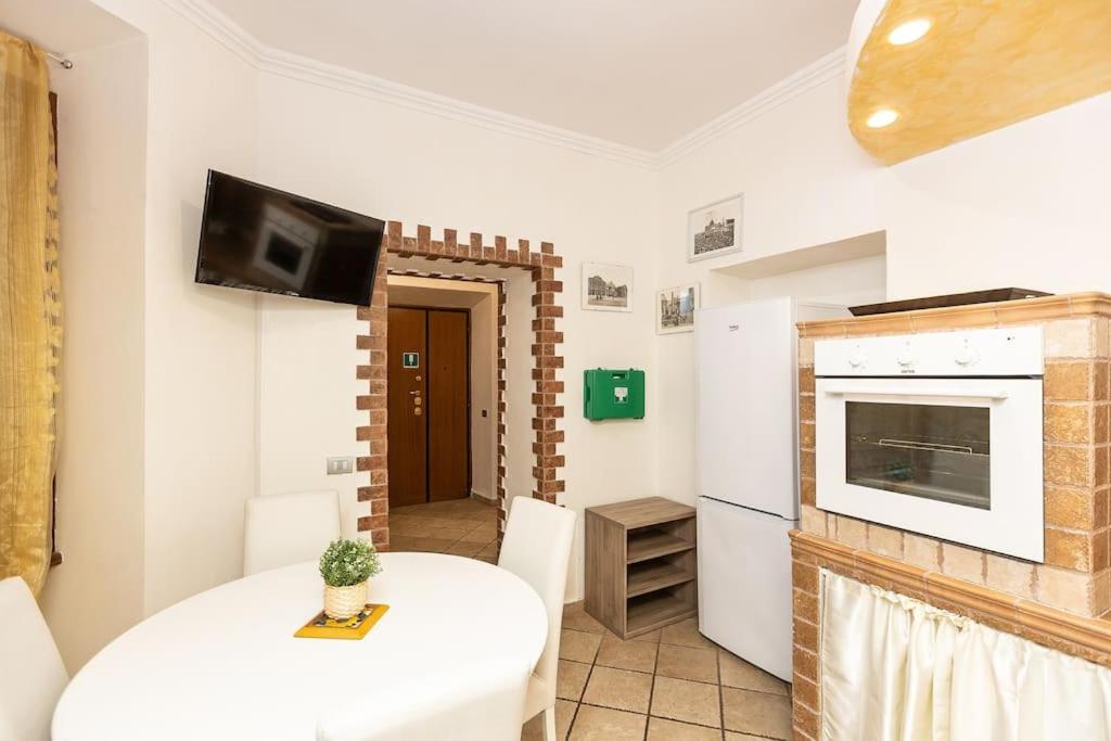 Trastevere Home by Rental in Rome