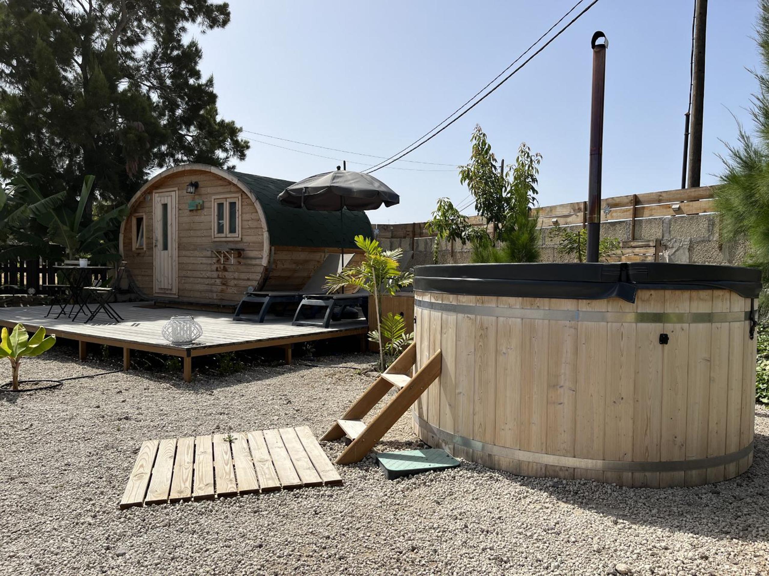 Nashira HOT TUB PISCINA Y JARDIN