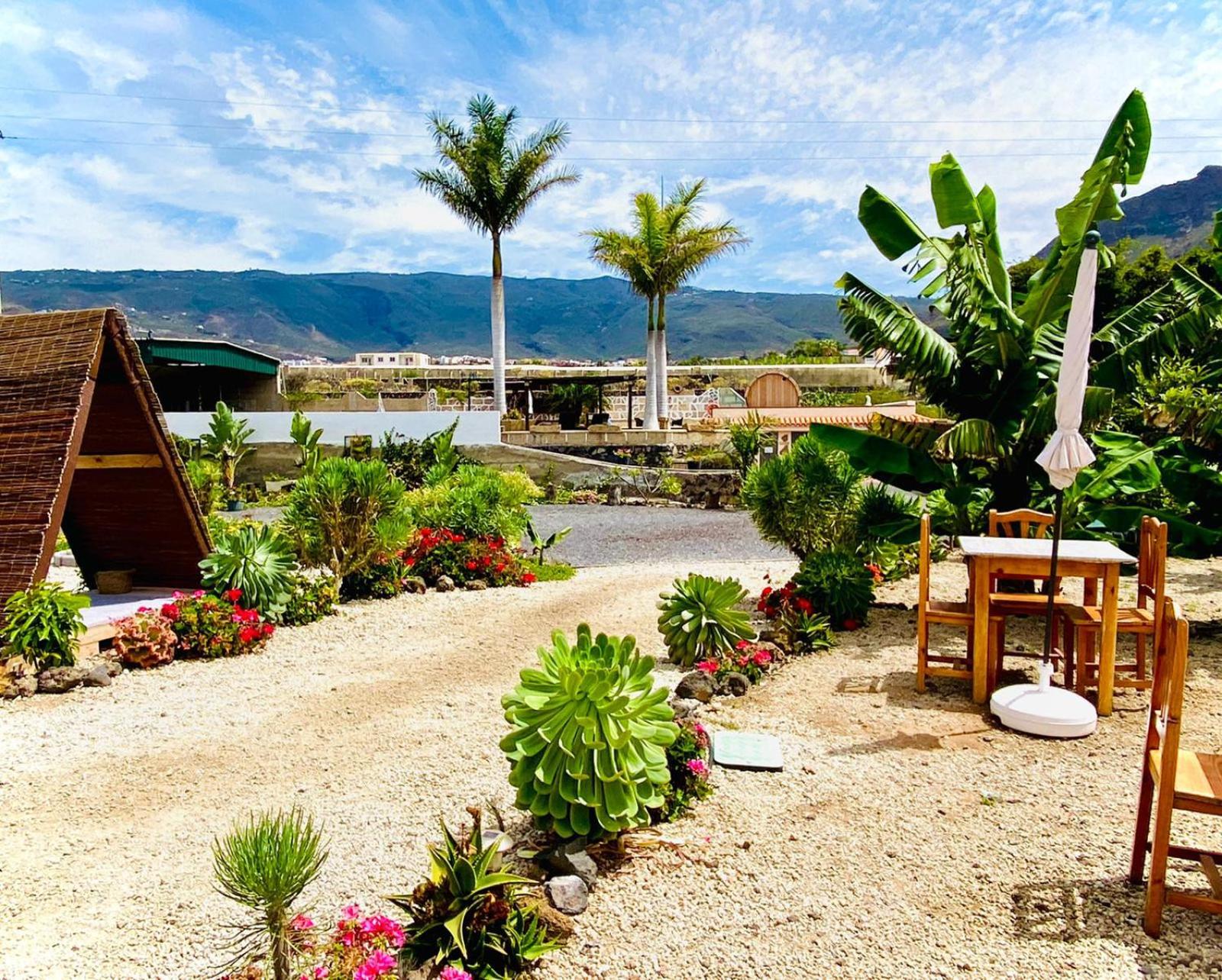 Lykke Suite Spa Piscina y Jardín by Deihu Experiences