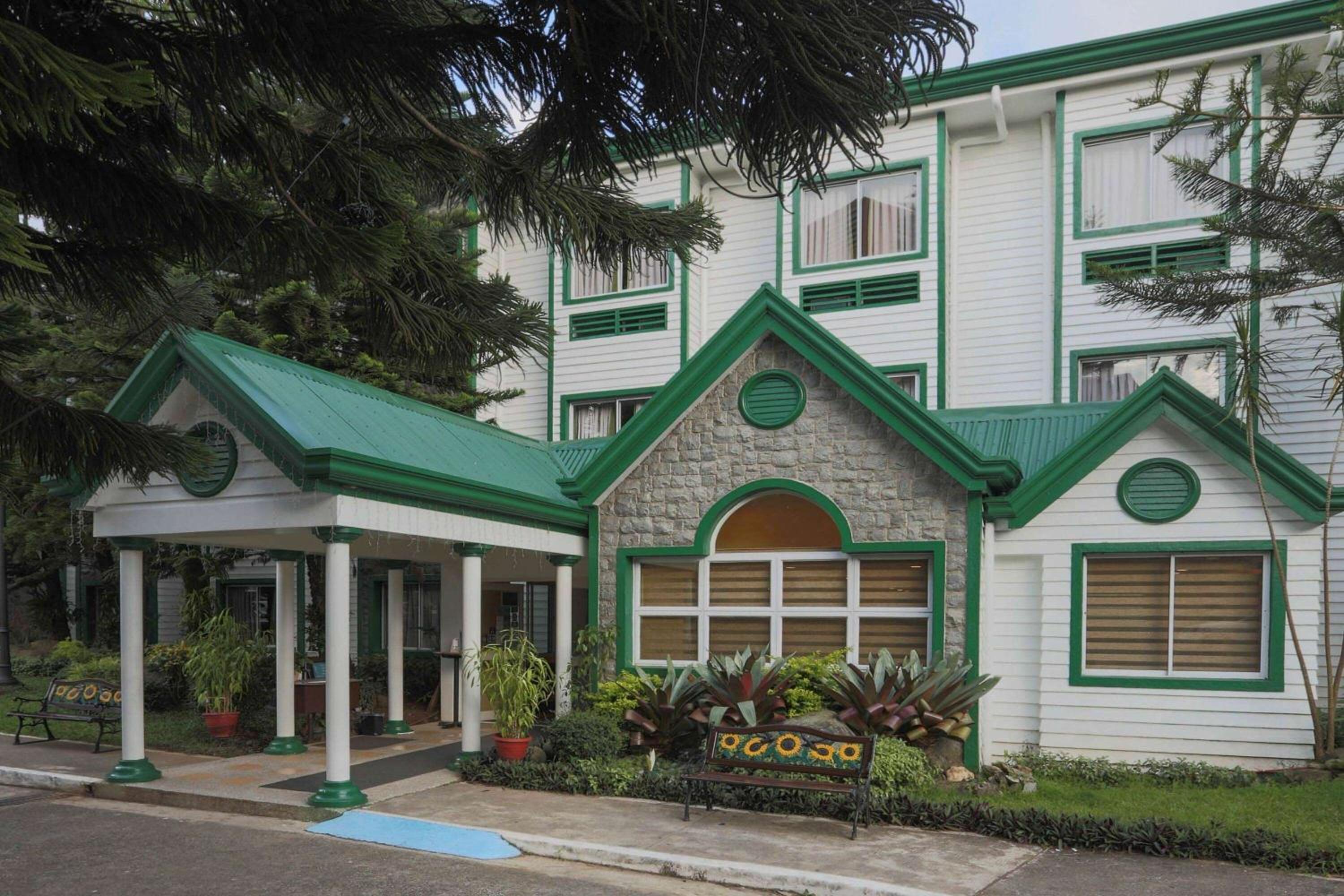 Microtel by Wyndham Baguio 18