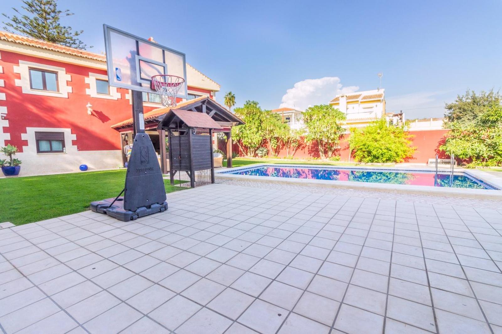 activities & amenities