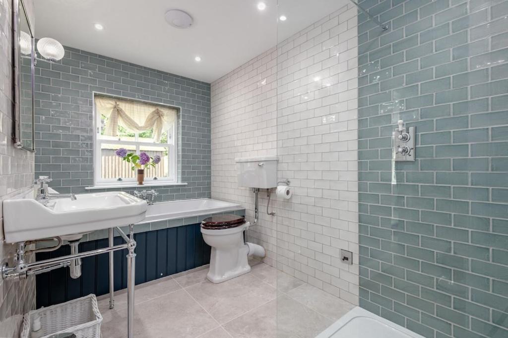 Burnside - gorgeous romantic cottage for 2