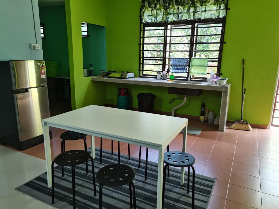 Makmur Homestay Marang photo 7