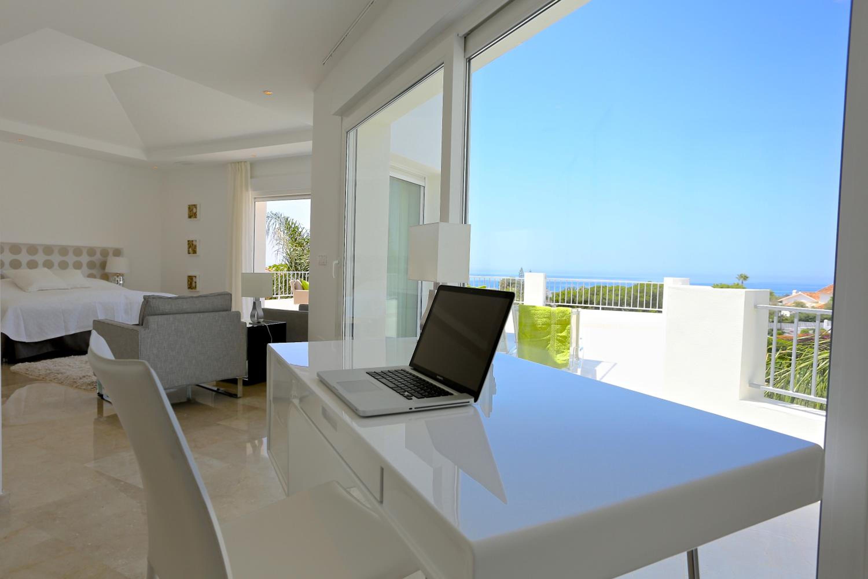 Marbella Vacations - Exquisite Villa Near Beach - Heated Pool - Property Image 51