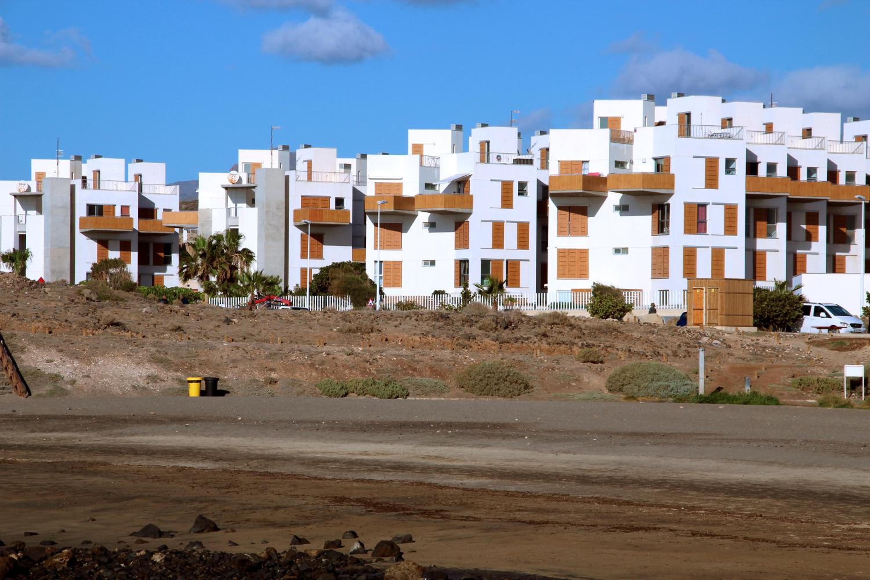 Sunny Duplex Los Martines