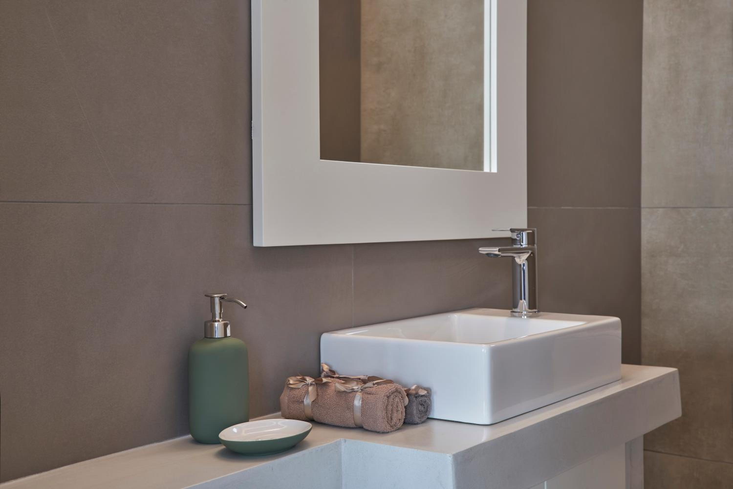 Augoustos ECO luxury apartments with pool