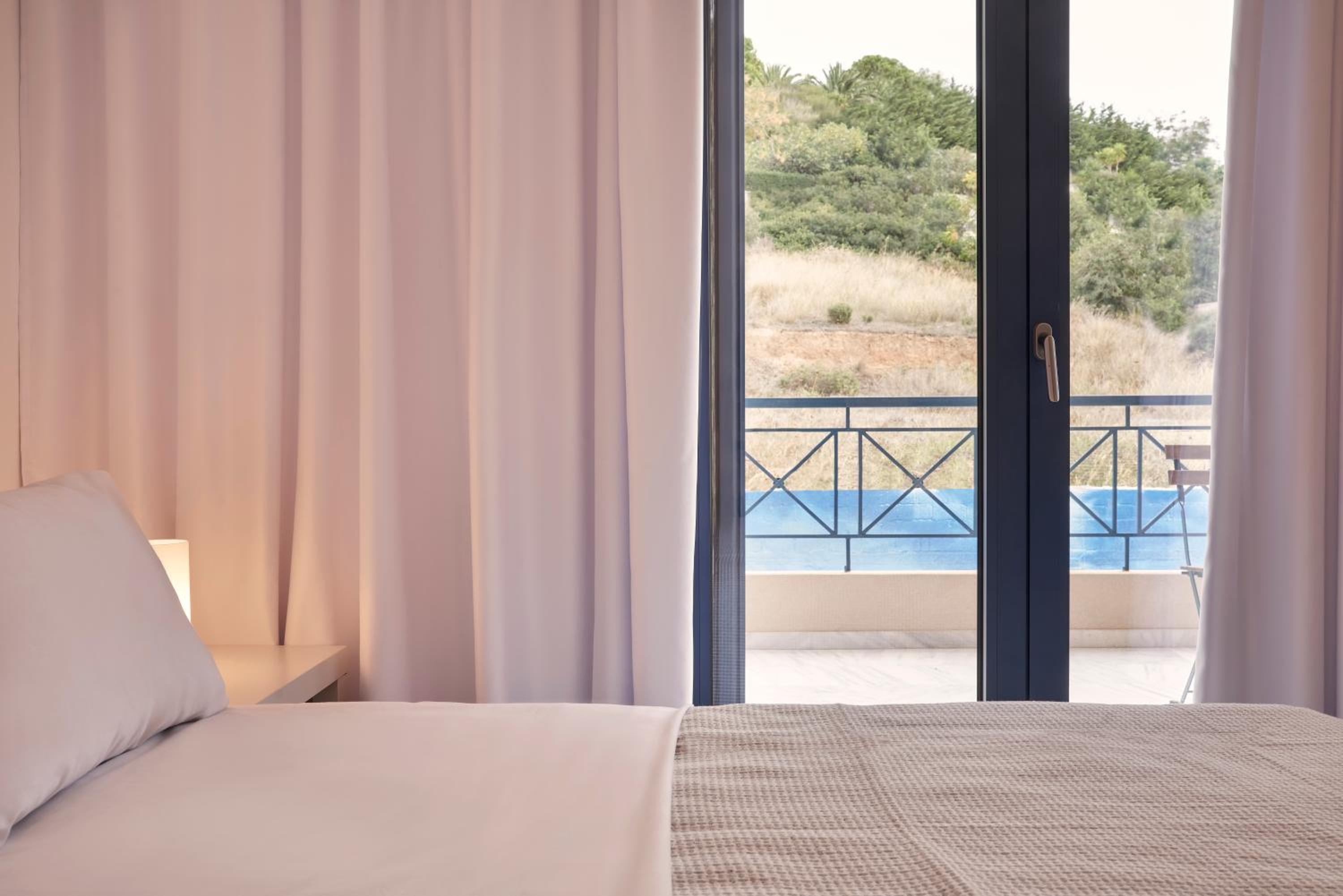Augoustos ECO luxury apartments with pool