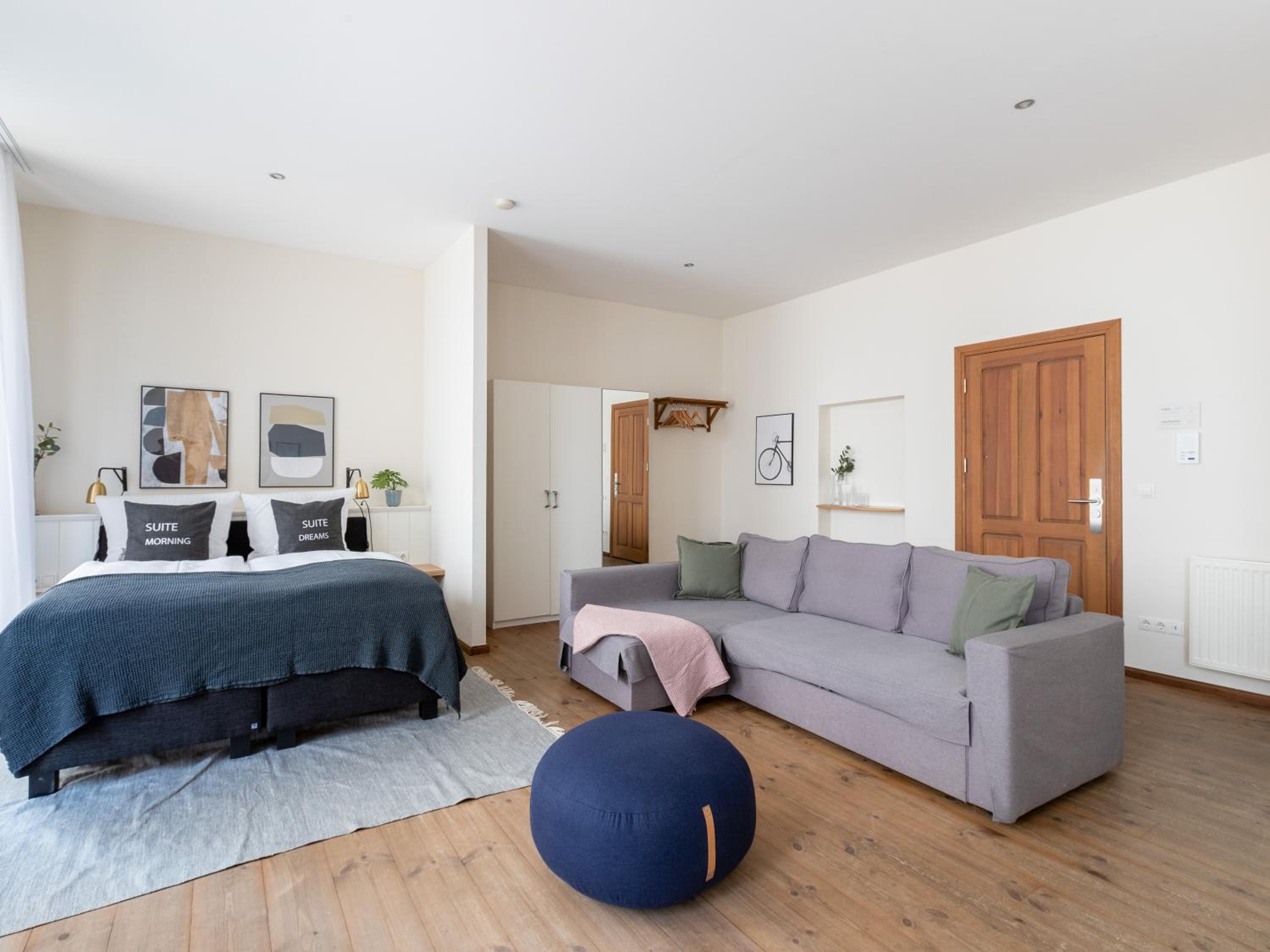 Schoenhouse Avenue - Digital Access