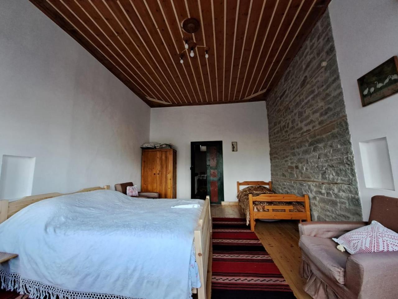 Traditional GuestHouse Permet