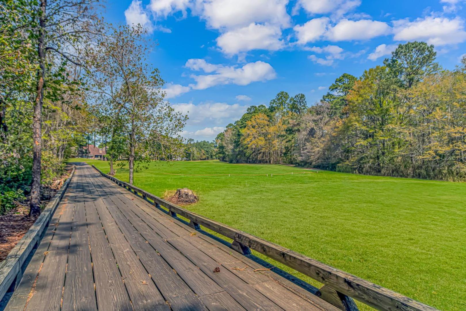Newly Listed - A Golfer's Paradise - Legends Golf view 5